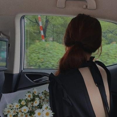 不装了，我比英雄还强